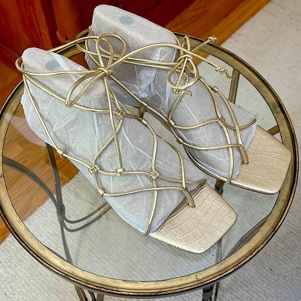 BRAND NEW Sam Edelman DAFFY Sandal.  Size 10.5